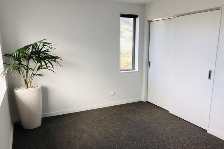 Photo of property in 10/36u Tacy Street, Kilbirnie, Wellington, 6022
