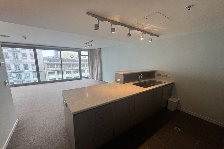 Photo of property in Montreaux Apartments, 9c/164 The Terrace, Wellington Central, Wellington, 6011