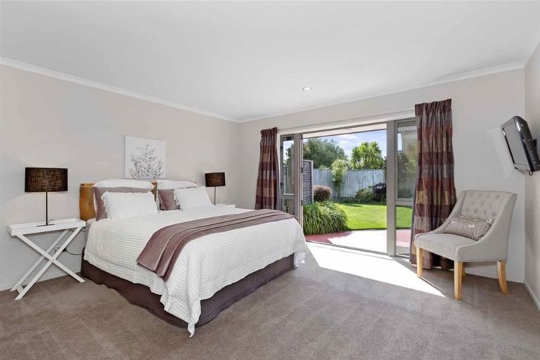 Photo of property in 9 Caroline Way, Northwood, Christchurch, 8051