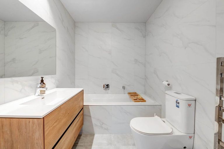 Photo of property in 14 Arran Point Parade, Orewa, 0931