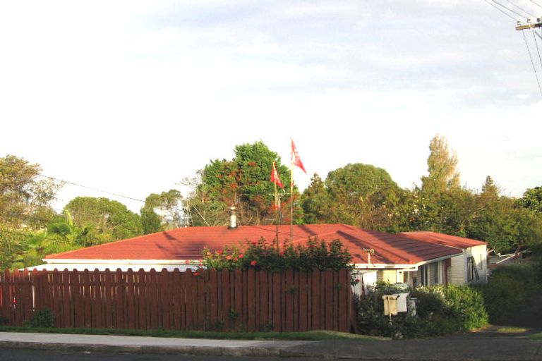 Photo of property in 23 Roberts Road, Te Atatu South, Auckland, 0610