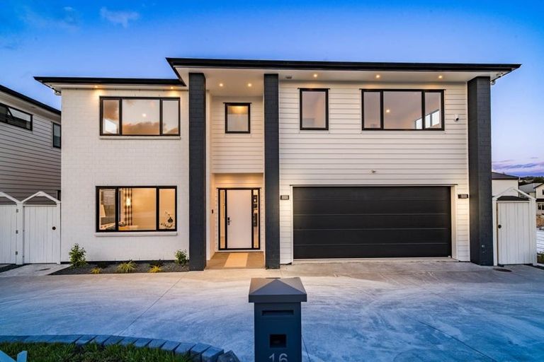 Photo of property in 16 Horsefields Drive, Flat Bush, Auckland, 2019