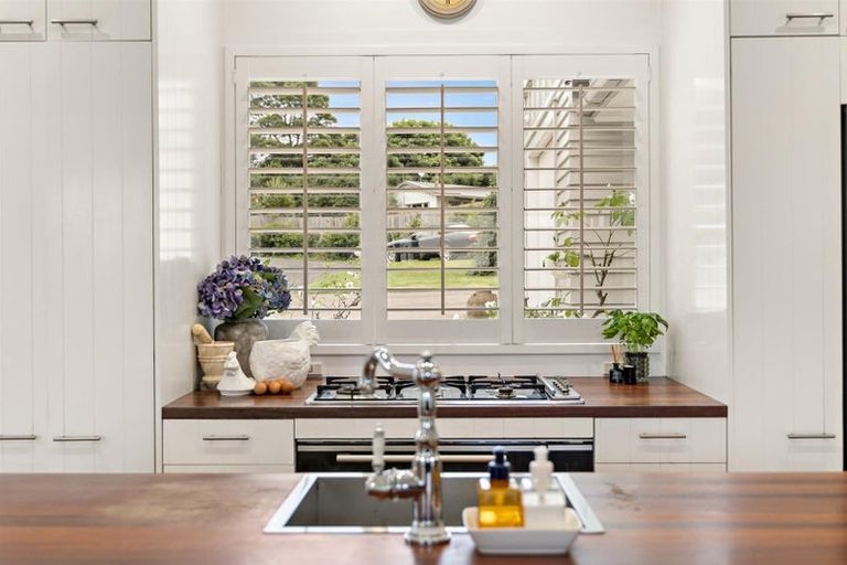 Photo of property in 298 Rimmer Road, Helensville, 0875