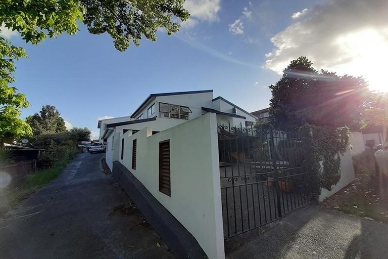 Photo of property in 1/34 Glamorgan Drive, Torbay, Auckland, 0630