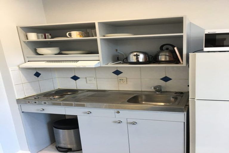 Photo of property in Quest/richard Pearse Apartment, 219u3g Willis Street, Te Aro, Wellington, 6011