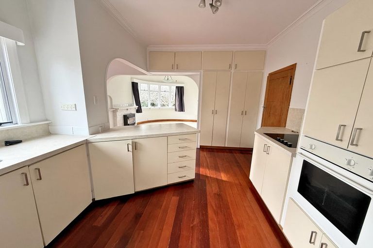 Photo of property in 11 Taranaki Street, Saint Johns Hill, Whanganui, 4501