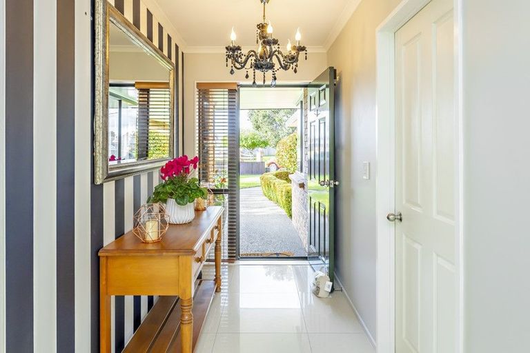 Photo of property in 29 Moss Crescent, Takanini, 2112