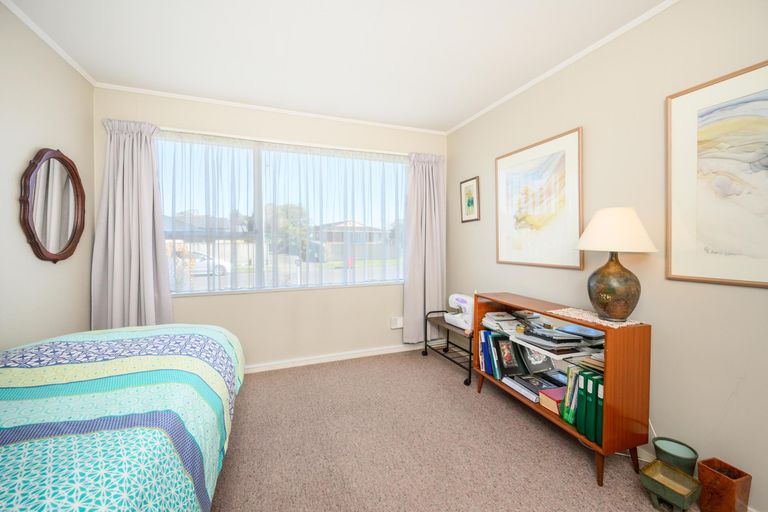 Photo of property in 9 Drury Street, Cloverlea, Palmerston North, 4412