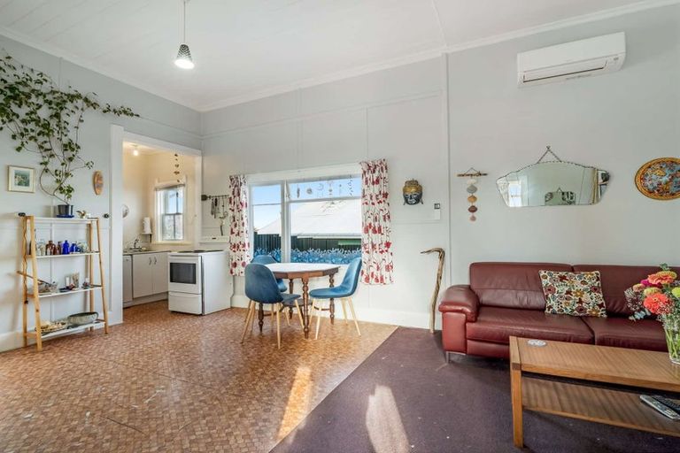 Photo of property in 30 Kowhai Street, Castlecliff, Whanganui, 4501