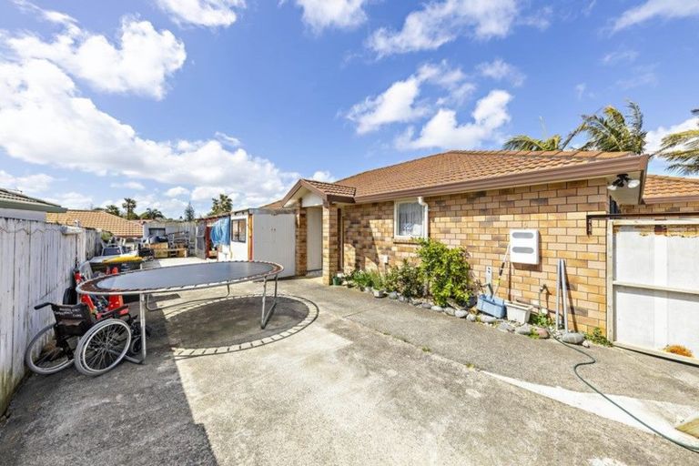 Photo of property in 153 Naylors Drive, Mangere, Auckland, 2022