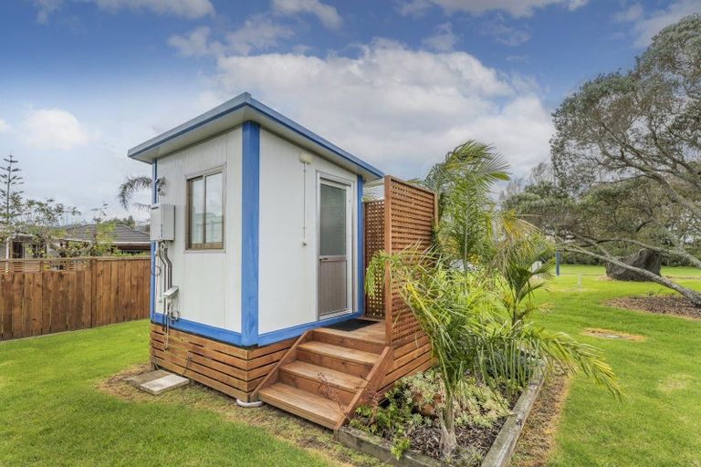 Photo of property in 1 Hei Esplanade, Whitianga, 3510