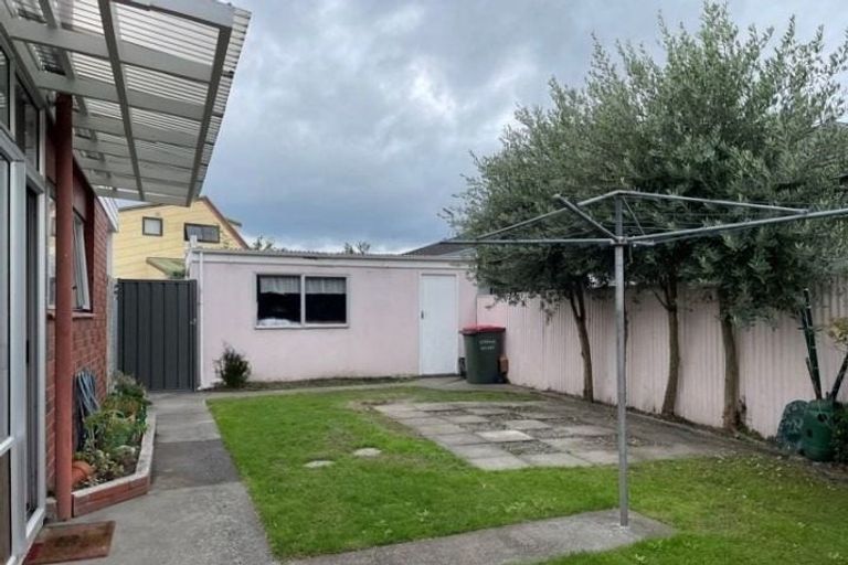 Photo of property in 4/1204 Heretaunga Street East, Parkvale, Hastings, 4122