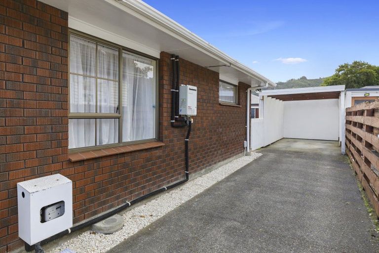 Photo of property in 59f2- Kowhai Avenue, Ebdentown, Upper Hutt, 5018
