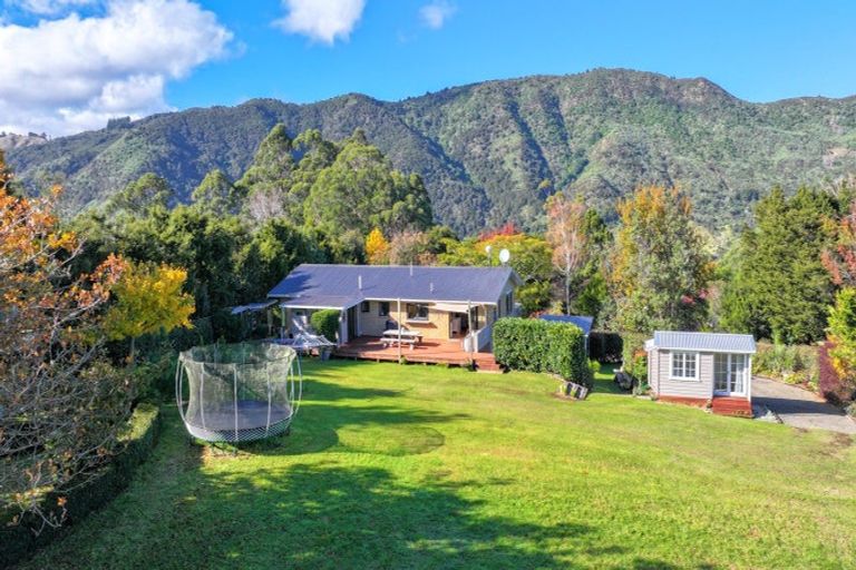 Photo of property in 11 Mangotahi Road, Thames, 3577
