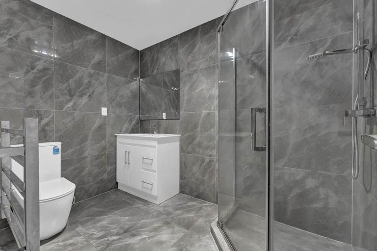 Photo of property in 17f Prictor Street, Papakura, 2110