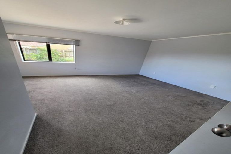 Photo of property in 28 Kona Crescent, Henderson, Auckland, 0610
