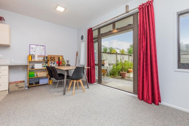 Photo of property in The Grange, 71/92 Bush Road, Albany, Auckland, 0632
