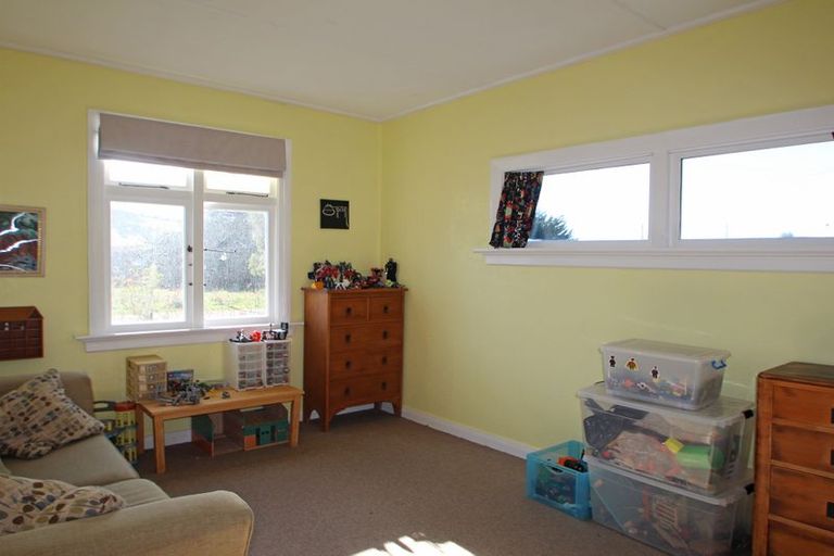 Photo of property in 5 Peaks Road, Windsor, Oamaru, 9491