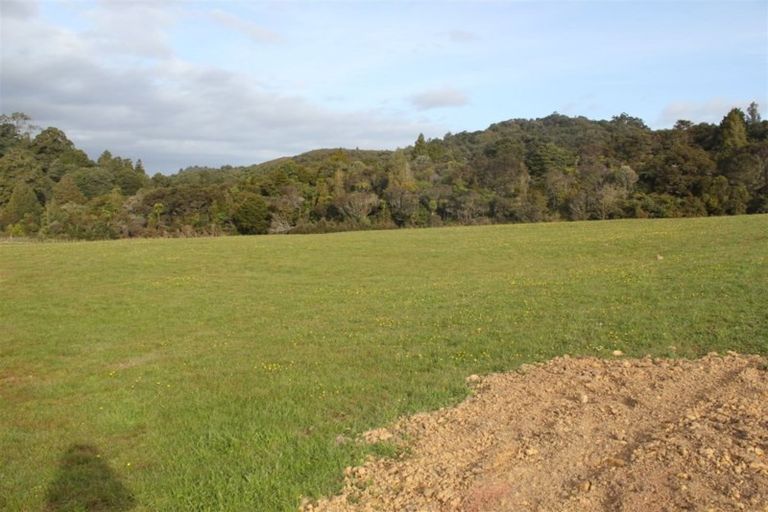 Photo of property in 136 Karanui Road, Te Kamo, Kamo, 0185