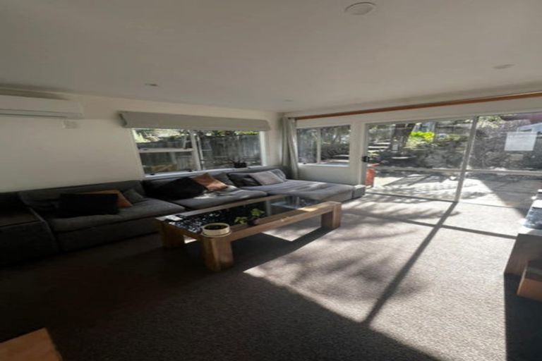 Photo of property in 7 Puketitiro Street, Glen Eden, Auckland, 0602