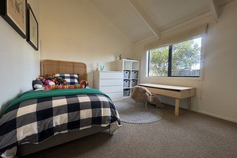 Photo of property in 5 Flanders Avenue, Onekawa, Napier, 4110