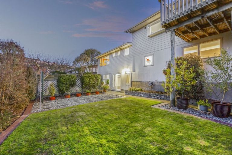 Photo of property in 6 Langwell Place, Papakowhai, Porirua, 5024