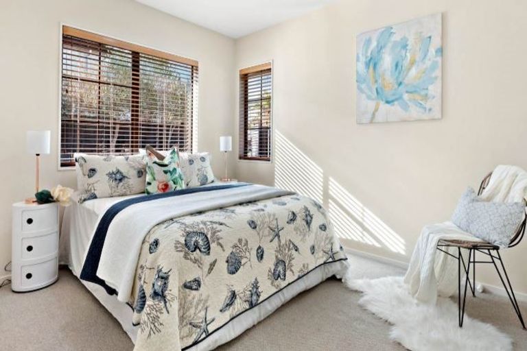Photo of property in 3 Dunoon Close, Flat Bush, Auckland, 2016