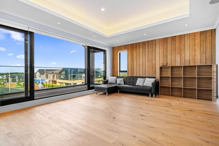 Photo of property in 49 Kumukumu Road, Long Bay, Auckland, 0630