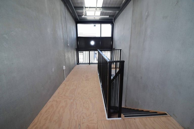 Photo of property in 14 Orawahi Road, Glenbrook, 2681