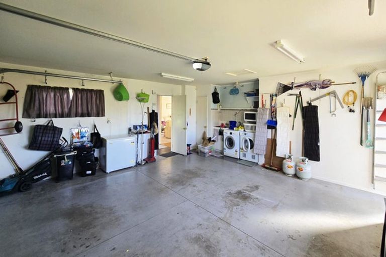 Photo of property in 8 Montague Way, Taradale, Napier, 4112