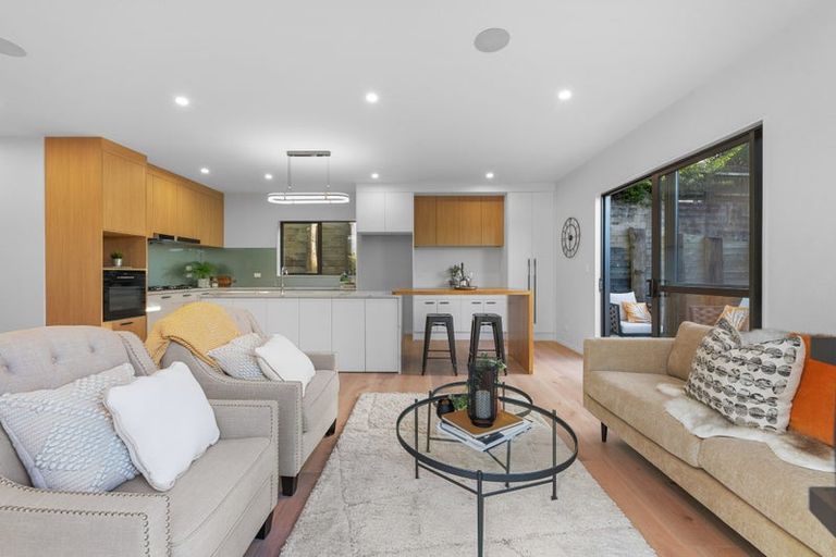 Photo of property in 10 Colum Place, Bucklands Beach, Auckland, 2014