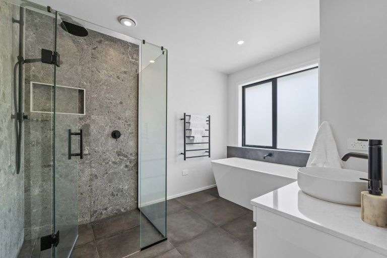 Photo of property in 40 Barrett Road, Whalers Gate, New Plymouth, 4310