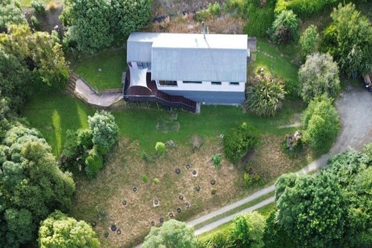 Photo of property in 6 School Road, Kakanui, Oamaru, 9495