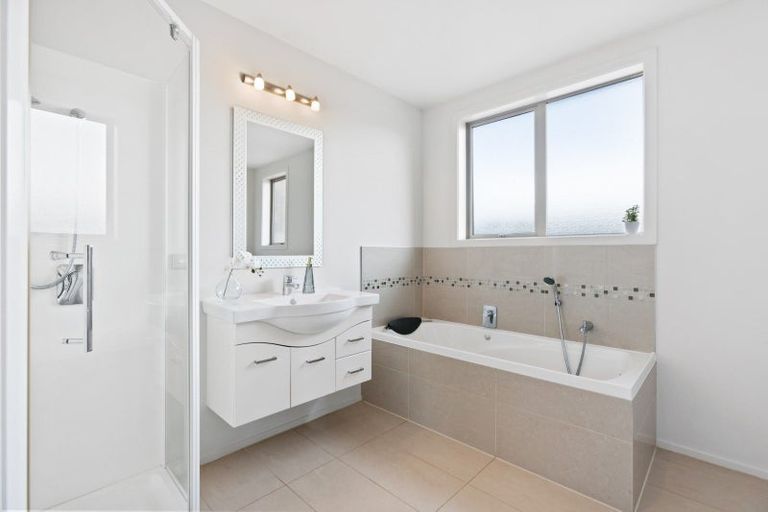 Photo of property in 16 Henderson Drive, Alexandra, 9320