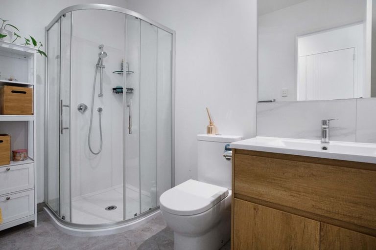 Photo of property in 7b Podgora Avenue, Kumeu, 0810