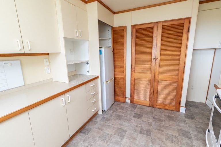 Photo of property in 32 Highbury Road, Highbury, Wellington, 6012