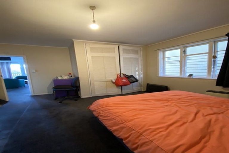 Photo of property in 98 Majoribanks Street, Mount Victoria, Wellington, 6011