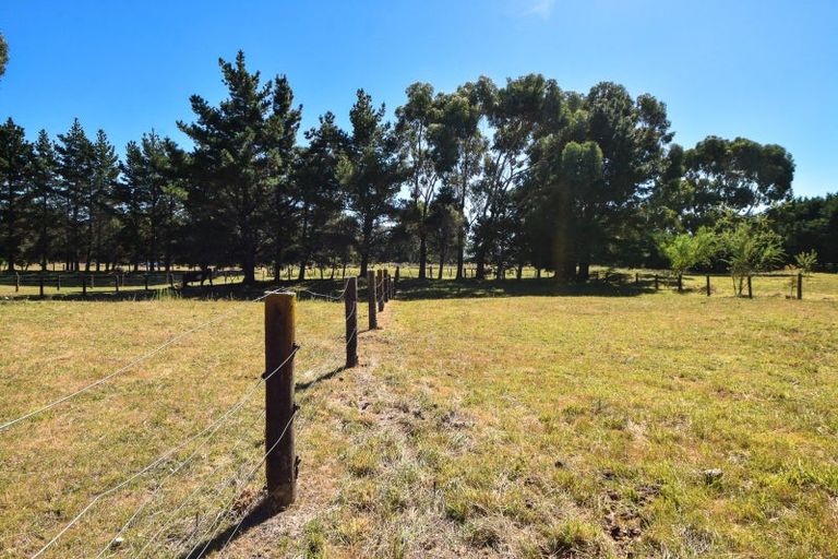Photo of property in 45 Moroa Road, Tauwharenikau, 5771