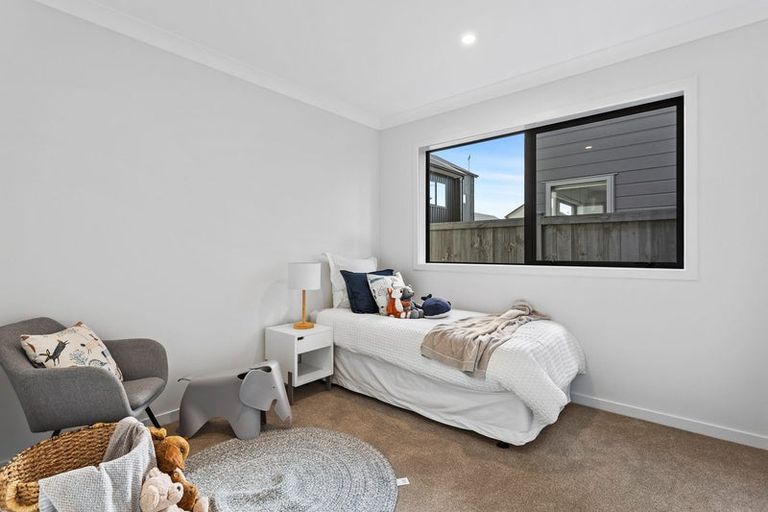 Photo of property in 51 Parkmore Drive, Rosehill, Papakura, 2113