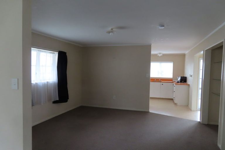 Photo of property in 40 Neeve Road, Taradale, Napier, 4112