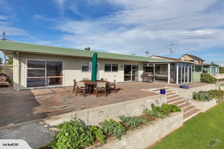 Photo of property in 52 George Point Road, Onerahi, Whangarei, 0110