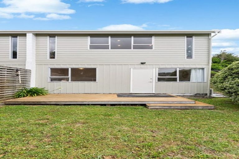 Photo of property in 3 Brydon Way, Paparangi, Wellington, 6037