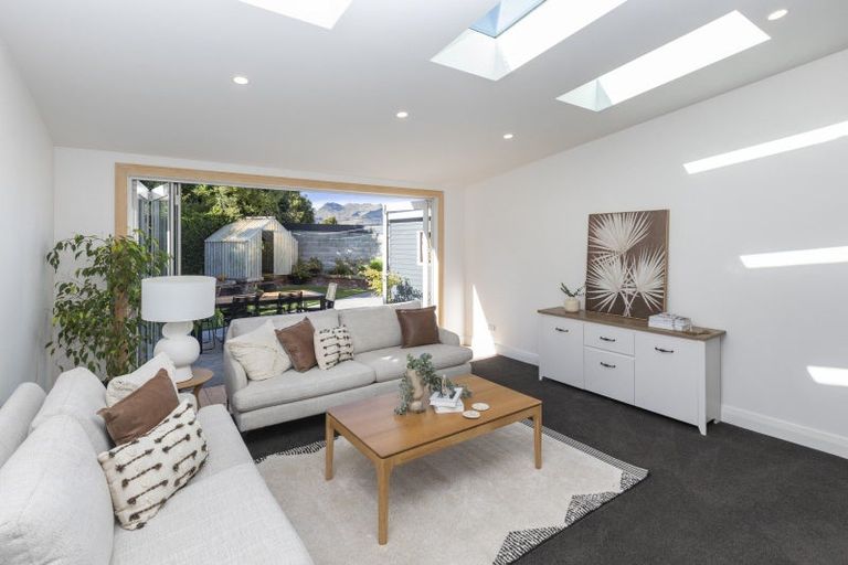 Photo of property in 89a Clarendon Terrace, Woolston, Christchurch, 8023