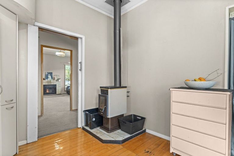 Photo of property in 72 Kent Street, Carterton, 5713