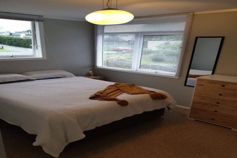 Photo of property in 9 Chapman Street, Johnsonville, Wellington, 6037