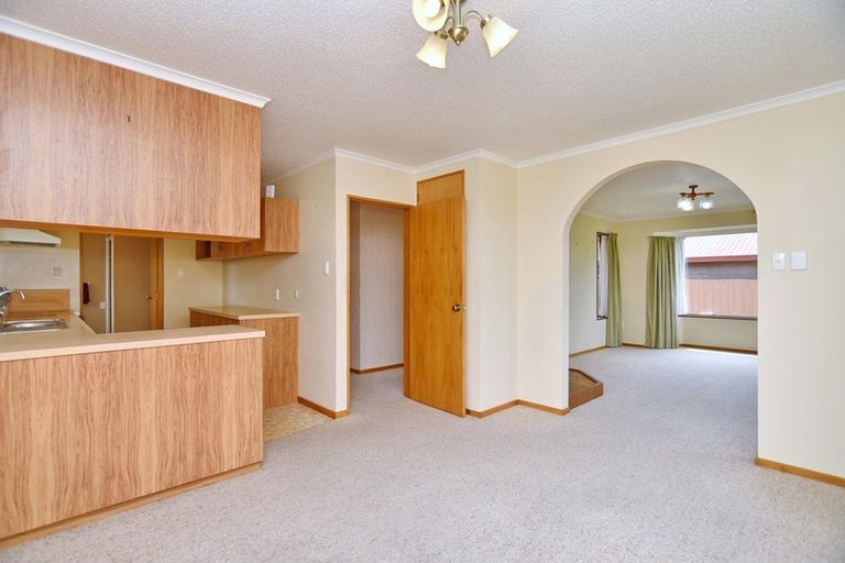 Photo of property in 15 Regent Avenue, Rangiora, 7400
