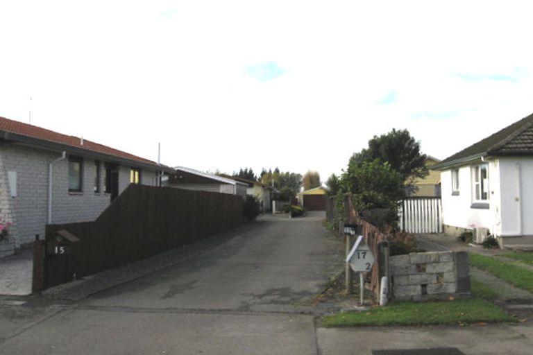 Photo of property in 1/17 Nyoli Street, Northcote, Christchurch, 8052