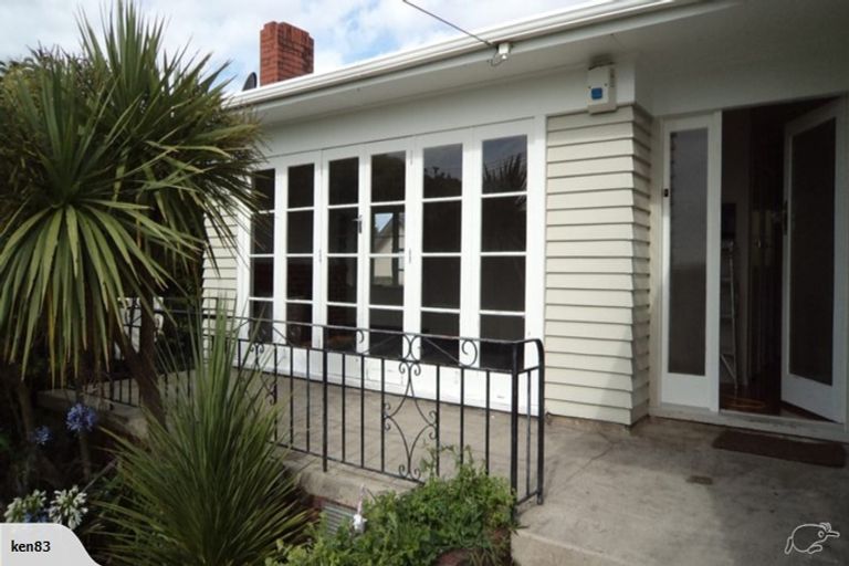 Photo of property in 112 Rosier Road, Glen Eden, Auckland, 0602