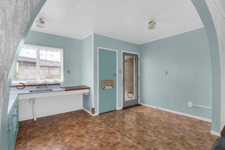 Photo of property in 2/104 Alma Road, Gonville, Whanganui, 4501