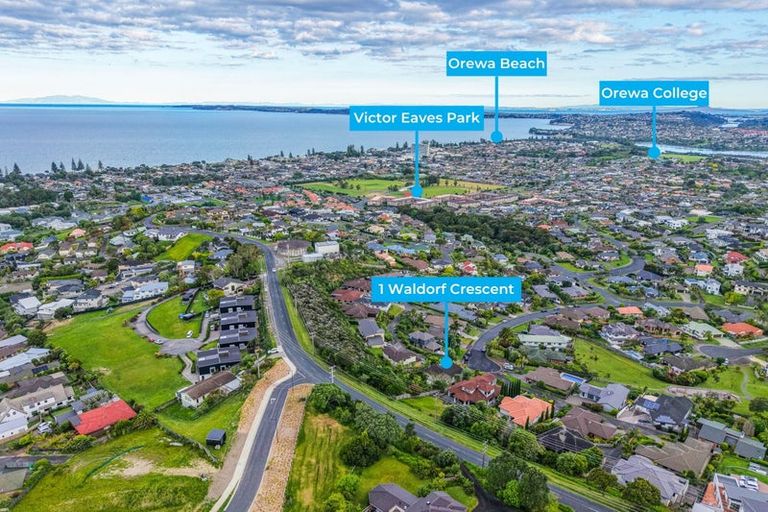 Photo of property in 1 Waldorf Crescent, Orewa, 0931